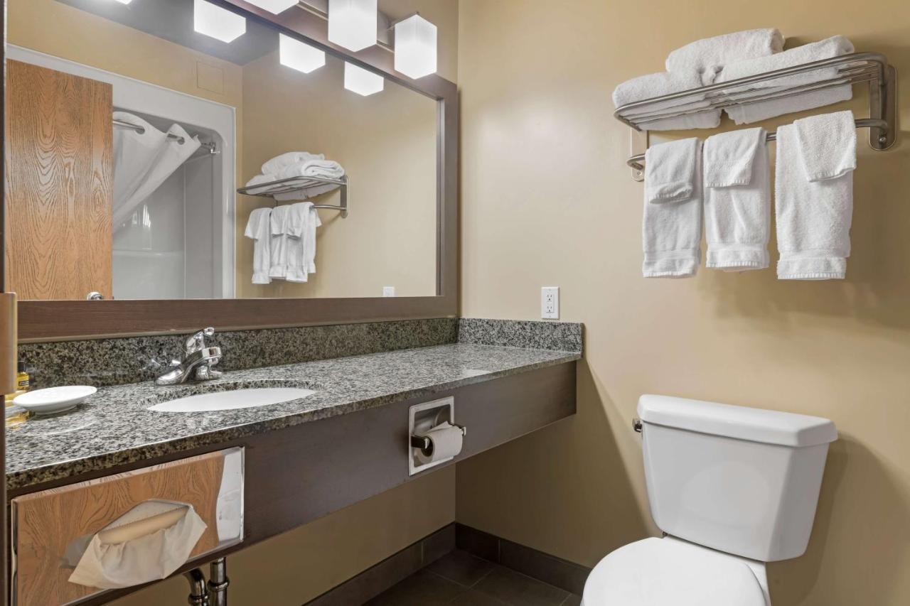 Best Western Plus Saint John Hotel & Suites Zewnętrze zdjęcie